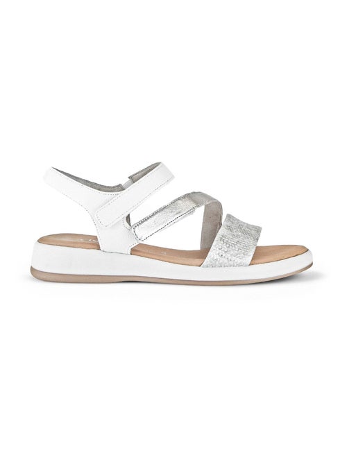 Sandales  en cuir lisse - Kiabi