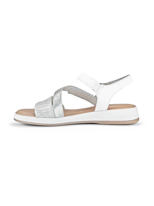 Sandales  en cuir lisse - Kiabi