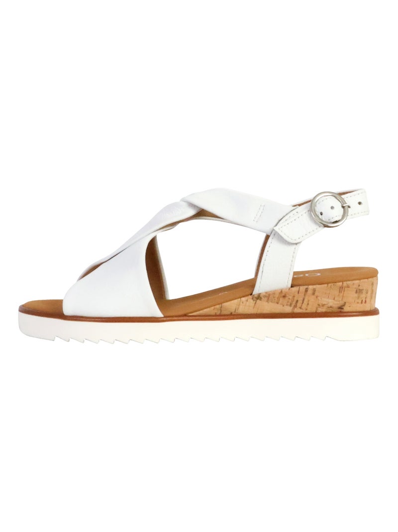 Sandales  en cuir lisse Blanc - Kiabi