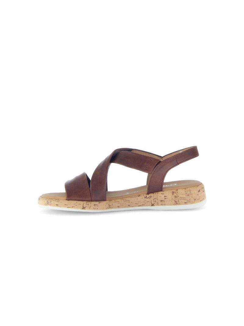 Sandales  en cuir lisse Marron clair - Kiabi