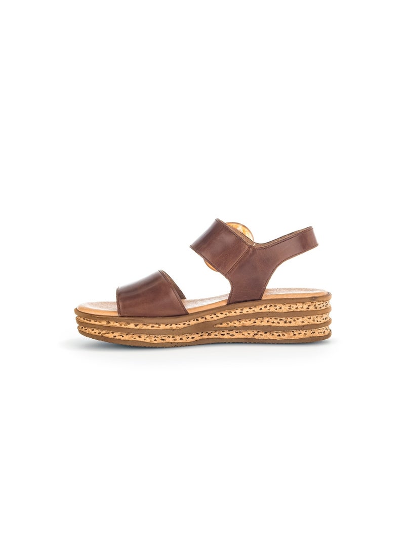 Sandales  en cuir lisse Marron - Kiabi