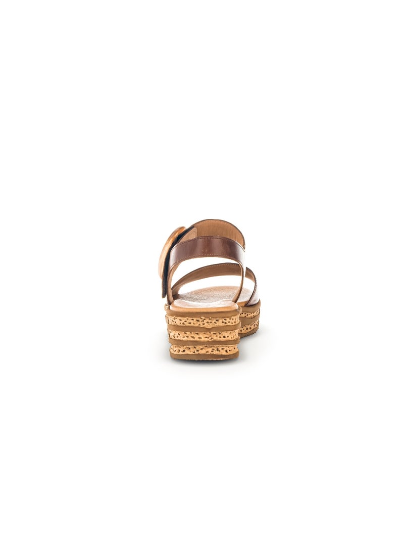 Sandales  en cuir lisse Marron - Kiabi