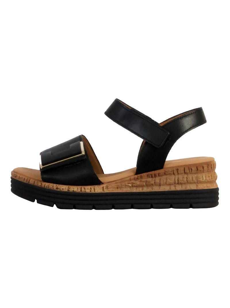 Sandales  en cuir lisse Noir - Kiabi