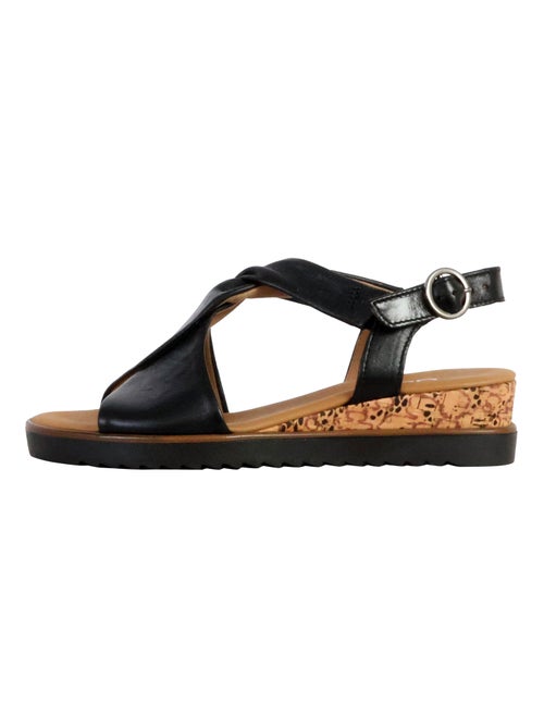 Sandales  en cuir lisse - Kiabi