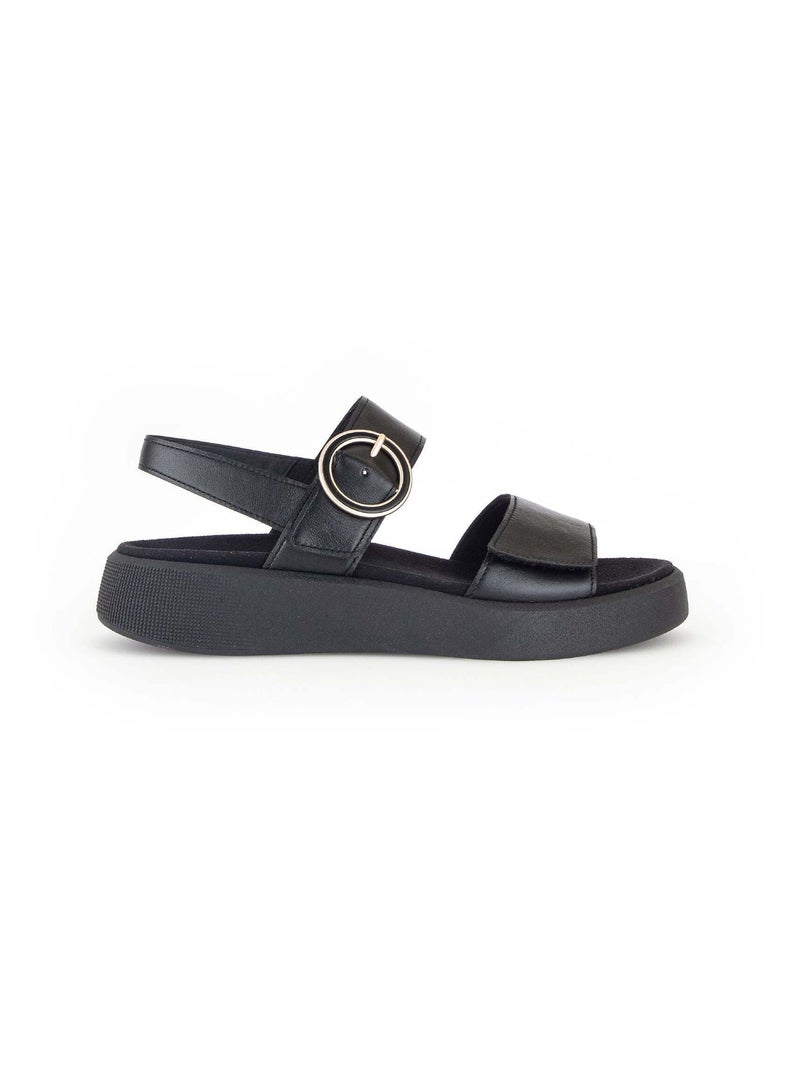 Sandales  en cuir lisse Noir - Kiabi
