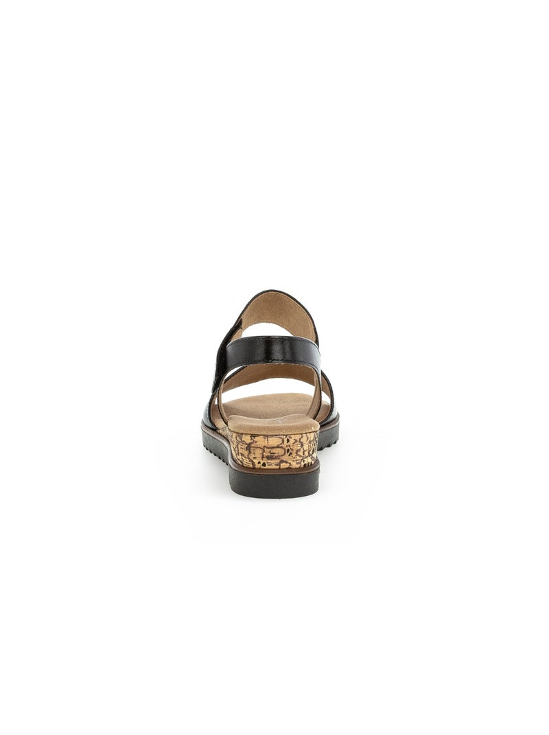 Sandales  en cuir lisse Noir - Kiabi