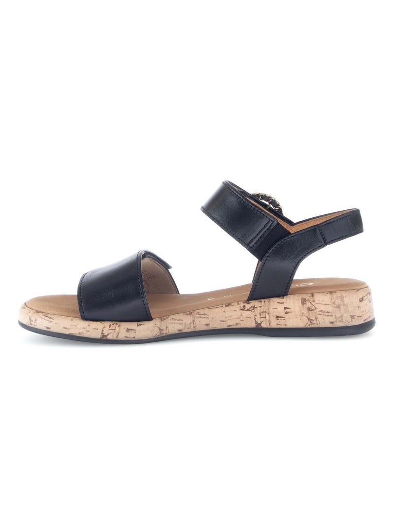 Sandales  en cuir lisse Noir - Kiabi