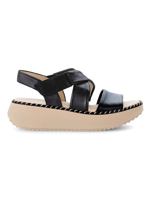 Sandales  en cuir lisse - Kiabi