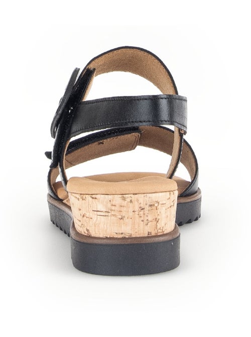 Sandales en cuir lisse - Kiabi Sandales en cuir lisse - Kiabi