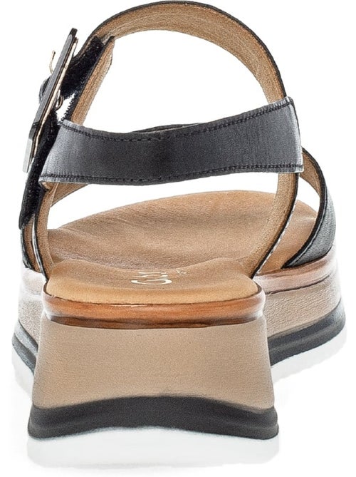 Sandales en cuir lisse - Kiabi Sandales en cuir lisse - Kiabi