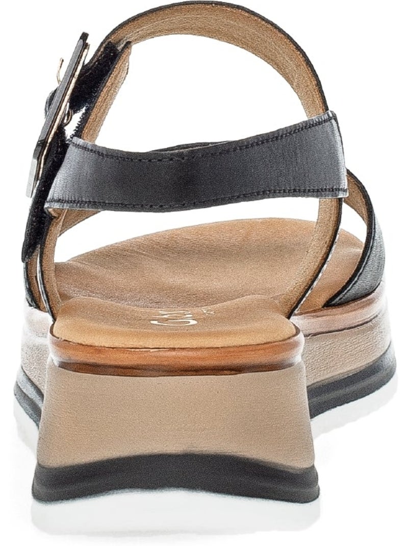 Sandales  en cuir lisse Noir Noir - Kiabi