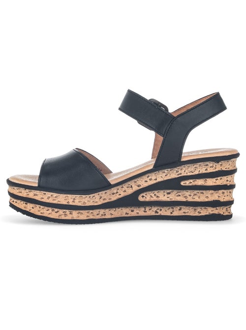 Sandales  en cuir lisse - Kiabi