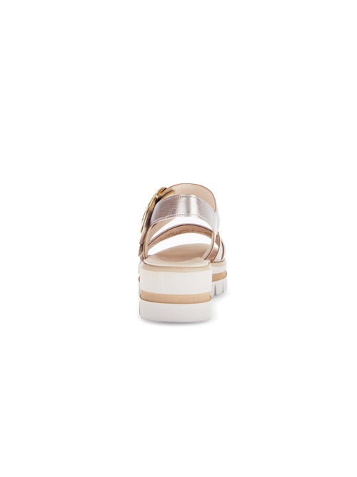 Sandales  en cuir métallisé - Kiabi