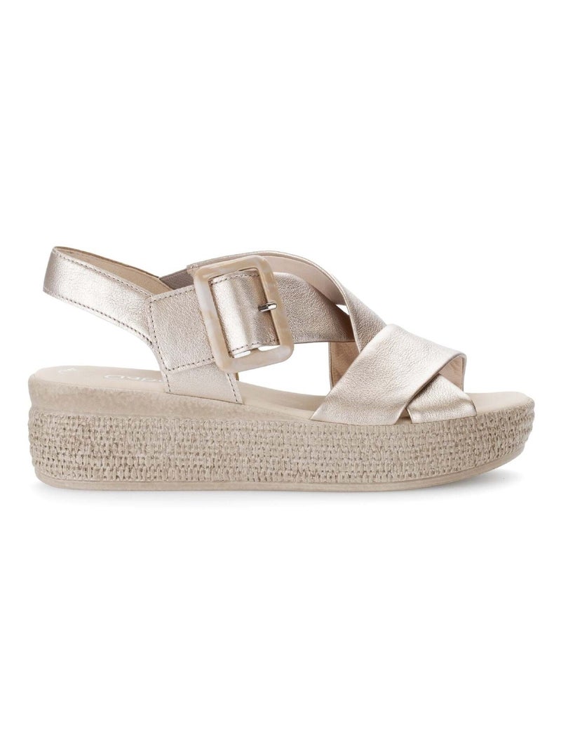 Sandales en cuir métallisé Multicolore - Kiabi