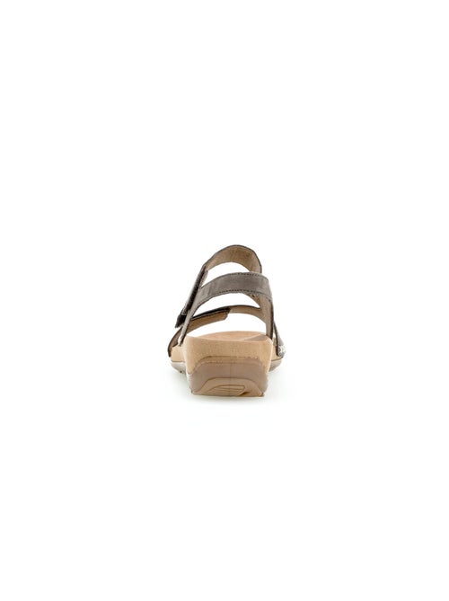Sandales  en cuir nubuck - Kiabi