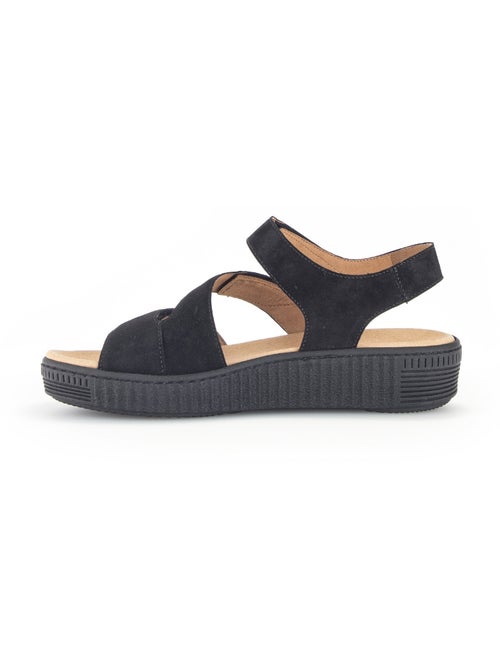 Sandales en cuir nubuck - Kiabi Sandales en cuir nubuck - Kiabi