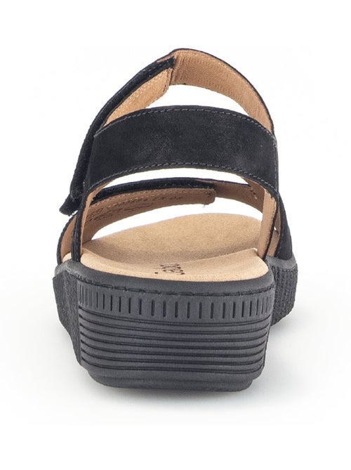 Sandales en cuir nubuck - Kiabi Sandales en cuir nubuck - Kiabi
