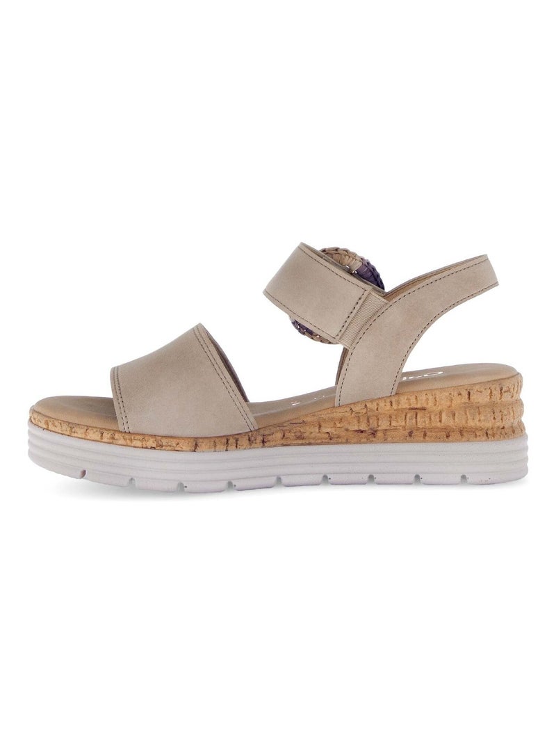 Sandales  en cuir velours Beige - Kiabi