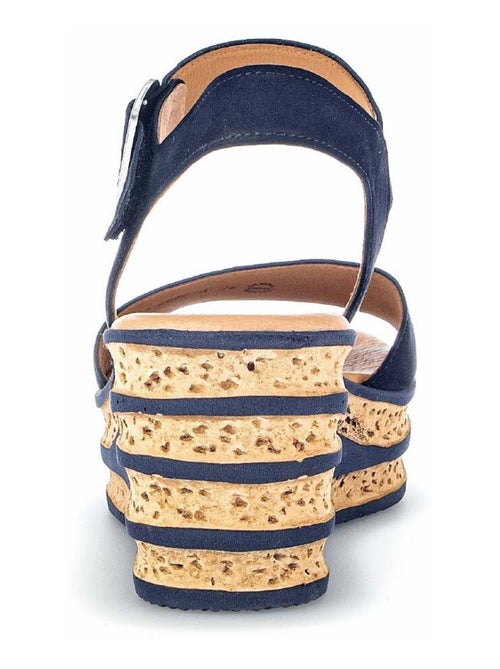 Sandales  en cuir velours - Kiabi