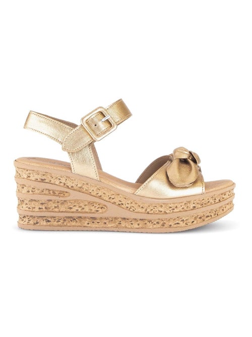 Sandales  en cuir velours - Kiabi