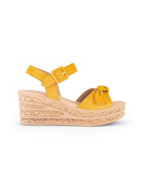 Sandales  en cuir velours - Kiabi