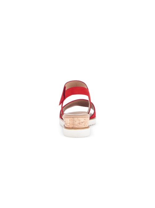 Sandales  en cuir velours - Kiabi