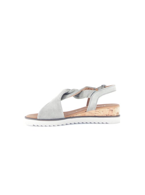 Sandales  en cuir velours - Kiabi