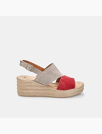 Sandales en daim à talons compensés BATA