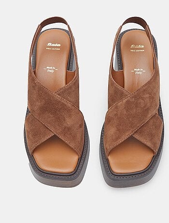 Sandales en daim avec talon bata
