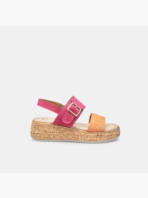 Sandales en daim avec talon compensé BATA - Kiabi