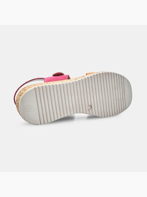 Sandales en daim avec talon compensé BATA - Kiabi
