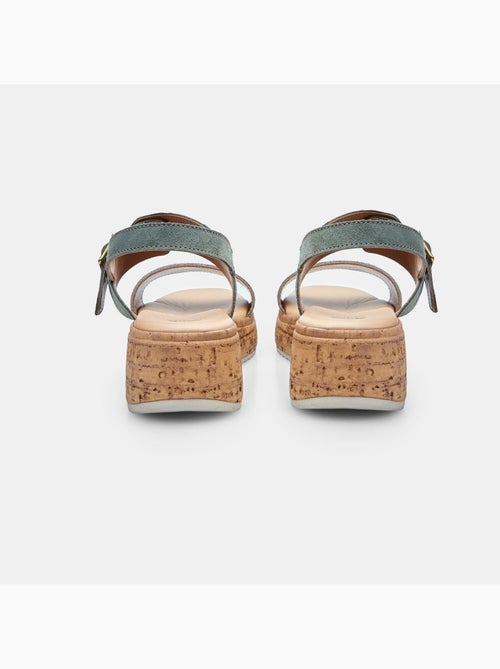 Sandales en daim avec talon compensé BATA - Kiabi