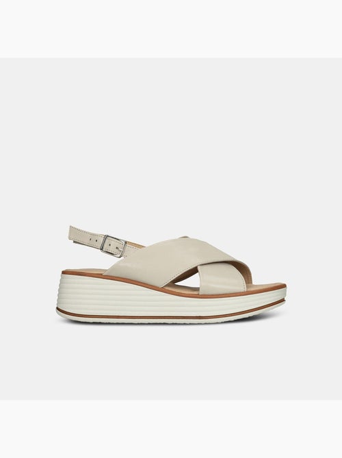 Sandales en daim BATA - Kiabi