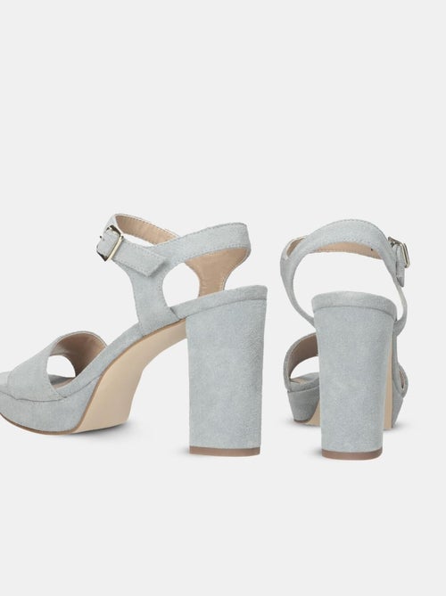 Sandales en daim BATA - Kiabi