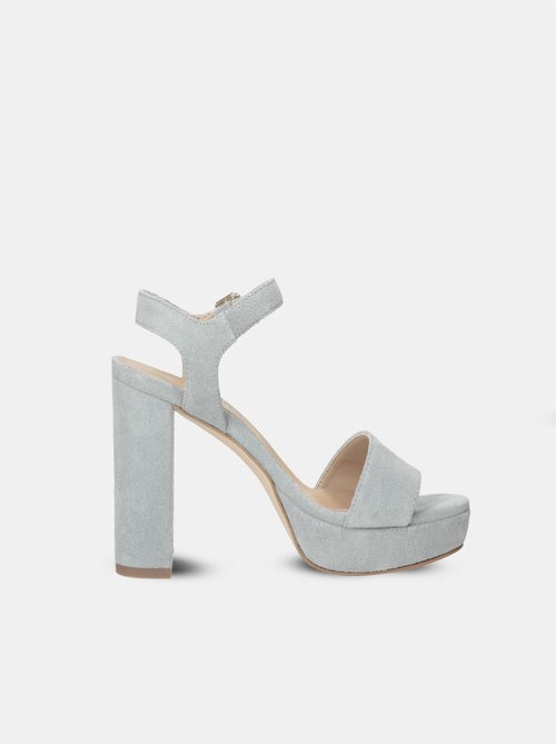 Sandales en daim BATA - Kiabi