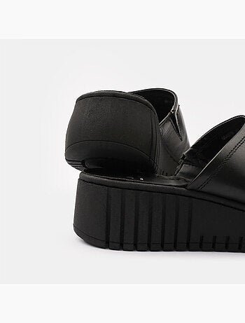 Sandales en daim BATA