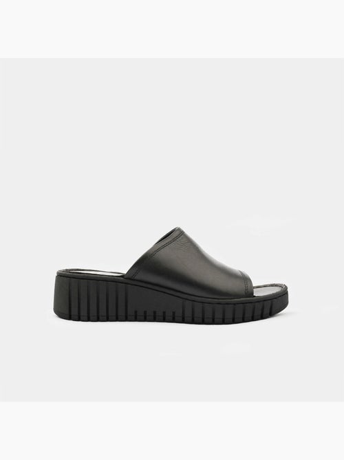 Sandales en daim BATA - Kiabi
