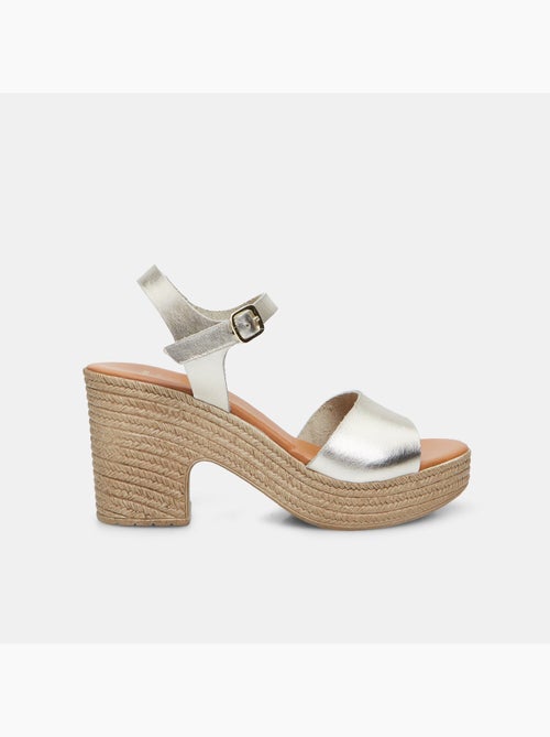 Sandales en nubuck avec talon de 8,5 cm bata - Kiabi Sandales en nubuck avec talon de 8,5 cm bata - Kiabi