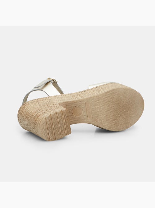Sandales en nubuck avec talon de 8,5 cm bata - Kiabi Sandales en nubuck avec talon de 8,5 cm bata - Kiabi
