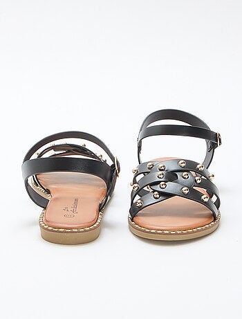 Sandales en simili avec brides cloutées