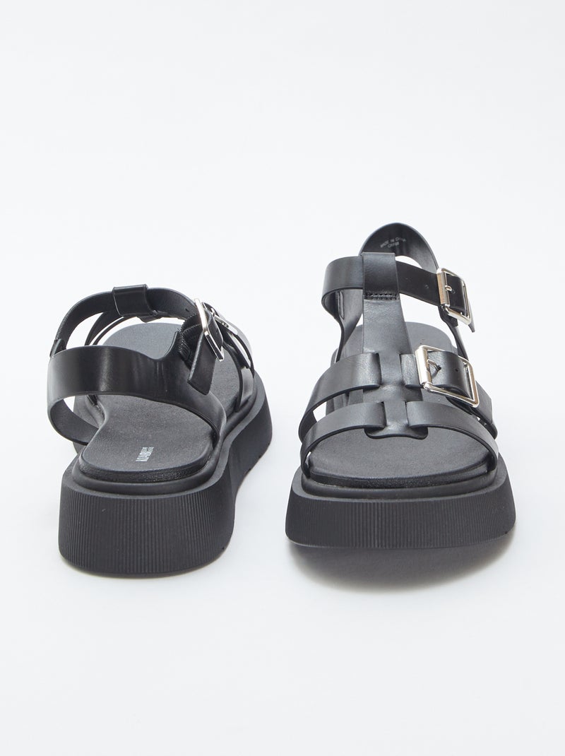Sandales en simili noir - Kiabi