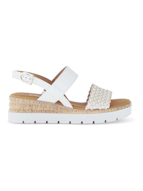 Sandales  et  en cuir lisse - Kiabi