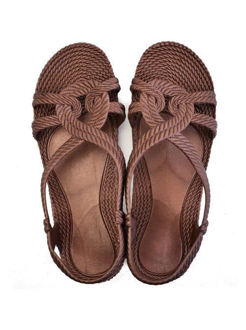 Sandales femme Brasileras semelle en gomme - Kiabi Sandales femme Brasileras semelle en gomme - Kiabi