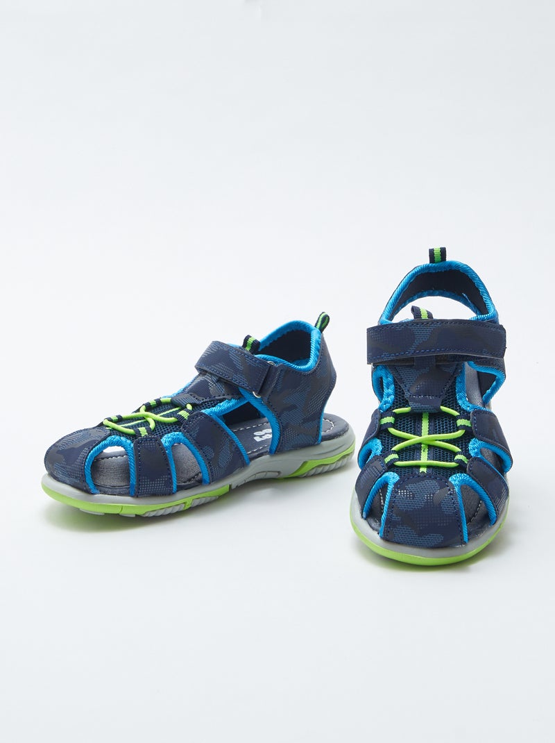 Sandales fermées avec imprimé camouflage BLEU - Kiabi