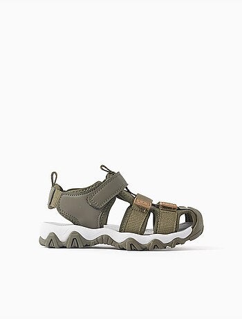 Sandales fermées ultra-légères