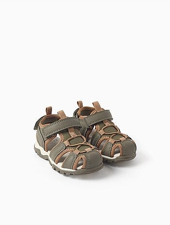 Sandales fermées ultra-légères