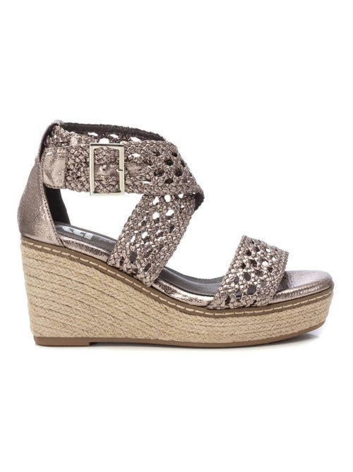 Sandales habillées à semelle compensée avec boucle - Kiabi