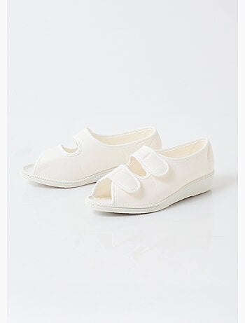 Sandales largeur confort bout ouvert