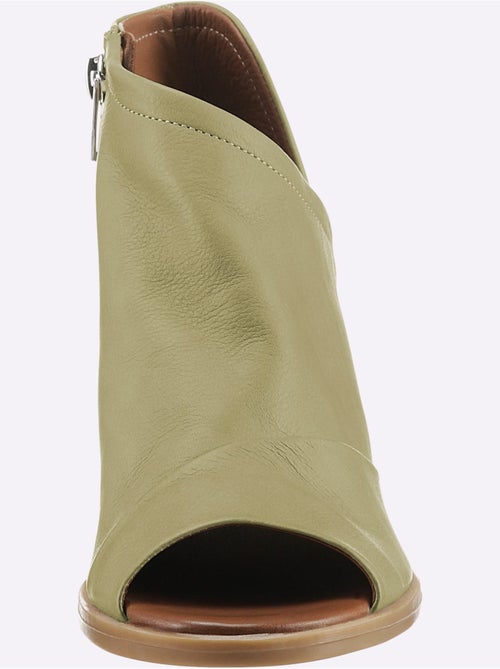 Sandales ouvertes avec glissière latérale et talon bottier - taille standard - helline - Kiabi Sandales ouvertes avec glissière latérale et talon bottier - taille standard - helline - Kiabi