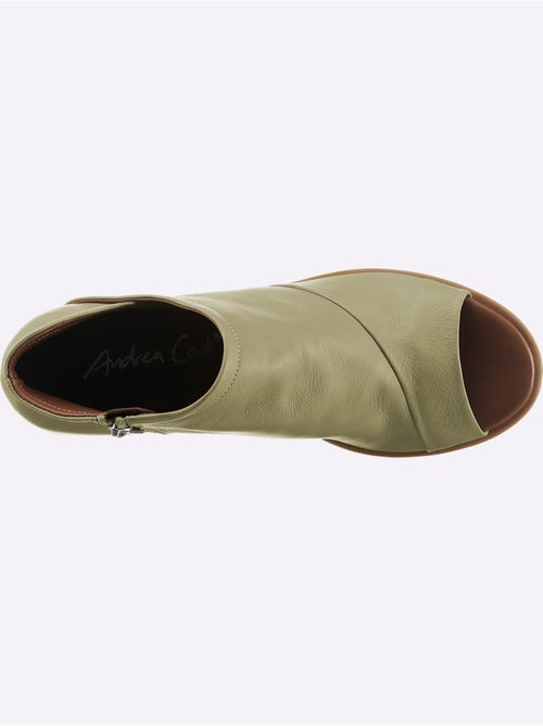 Sandales ouvertes avec glissière latérale et talon bottier - taille standard - helline - Kiabi Sandales ouvertes avec glissière latérale et talon bottier - taille standard - helline - Kiabi